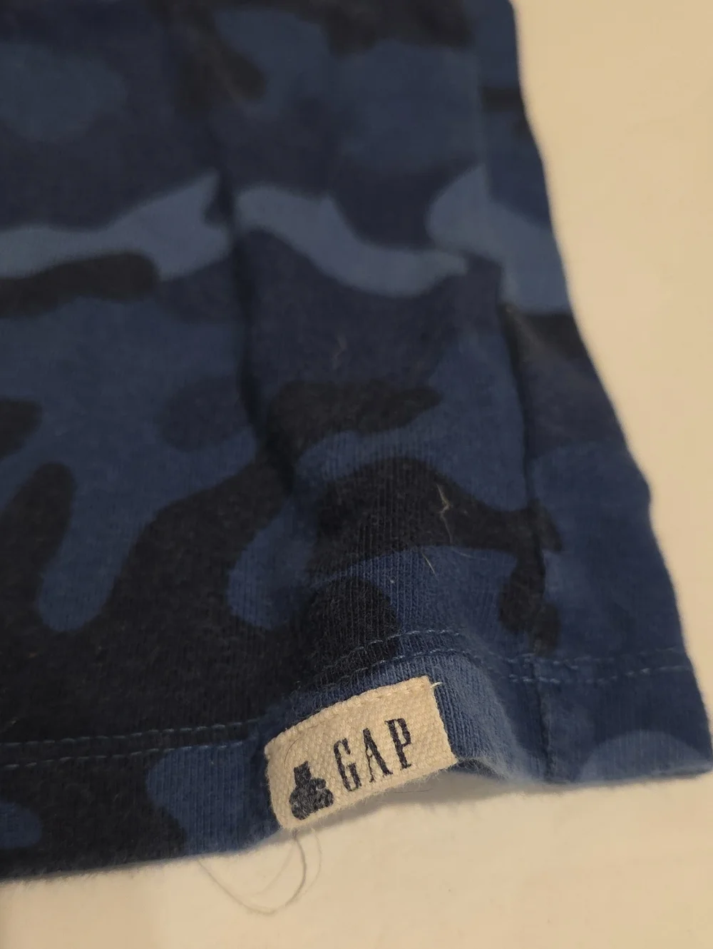 GAP crewneck sweater